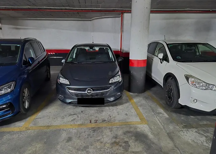 Sky Is Blue In Granada - Private Parking Included